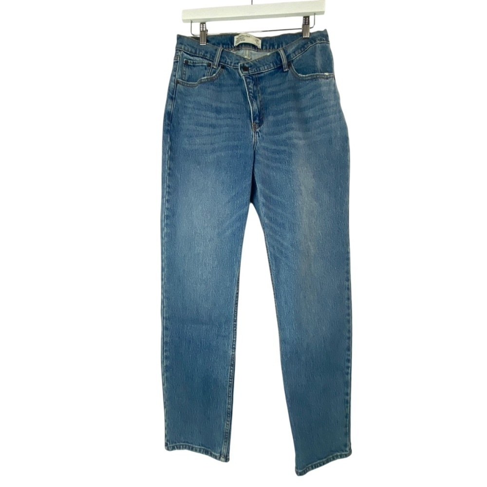 ABERCROMBIE & FITCH The Dad High Rise Crossover Asymmetric Jeans in 28/6R